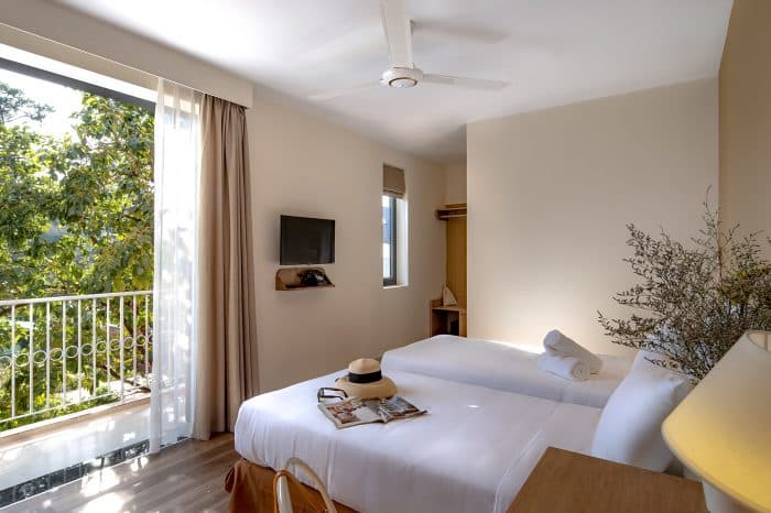 Phòng Tranh & Không Gian Đọc Sách Art Lounge